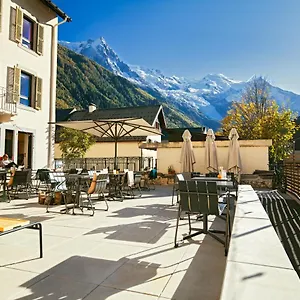 Cosmiques - Centre Hotell
